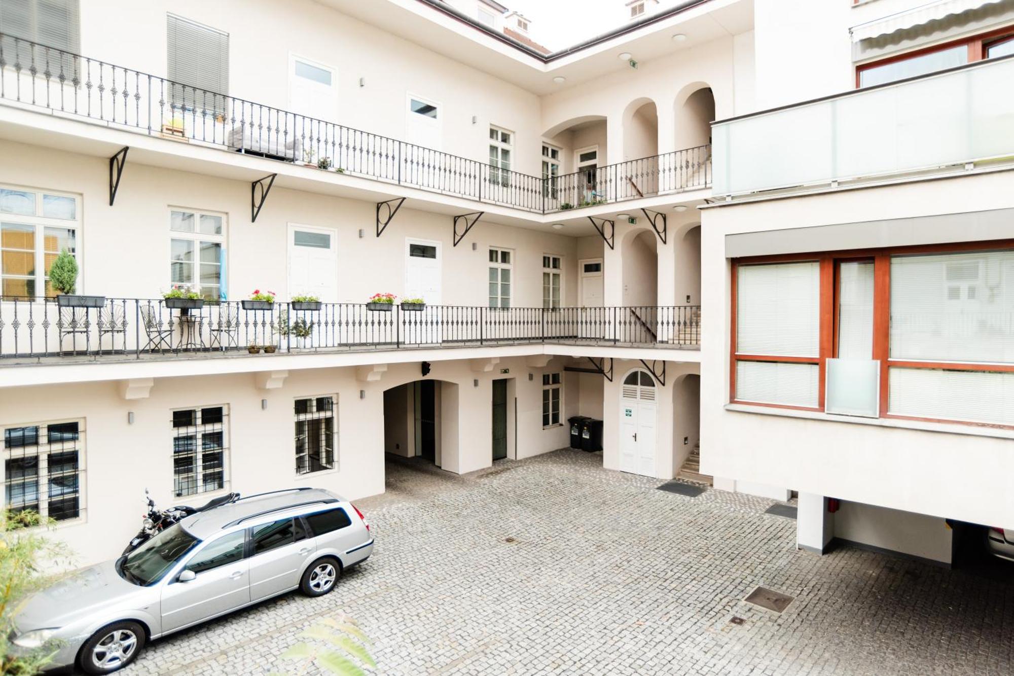 K-14 Apartment Прага Екстер'єр фото